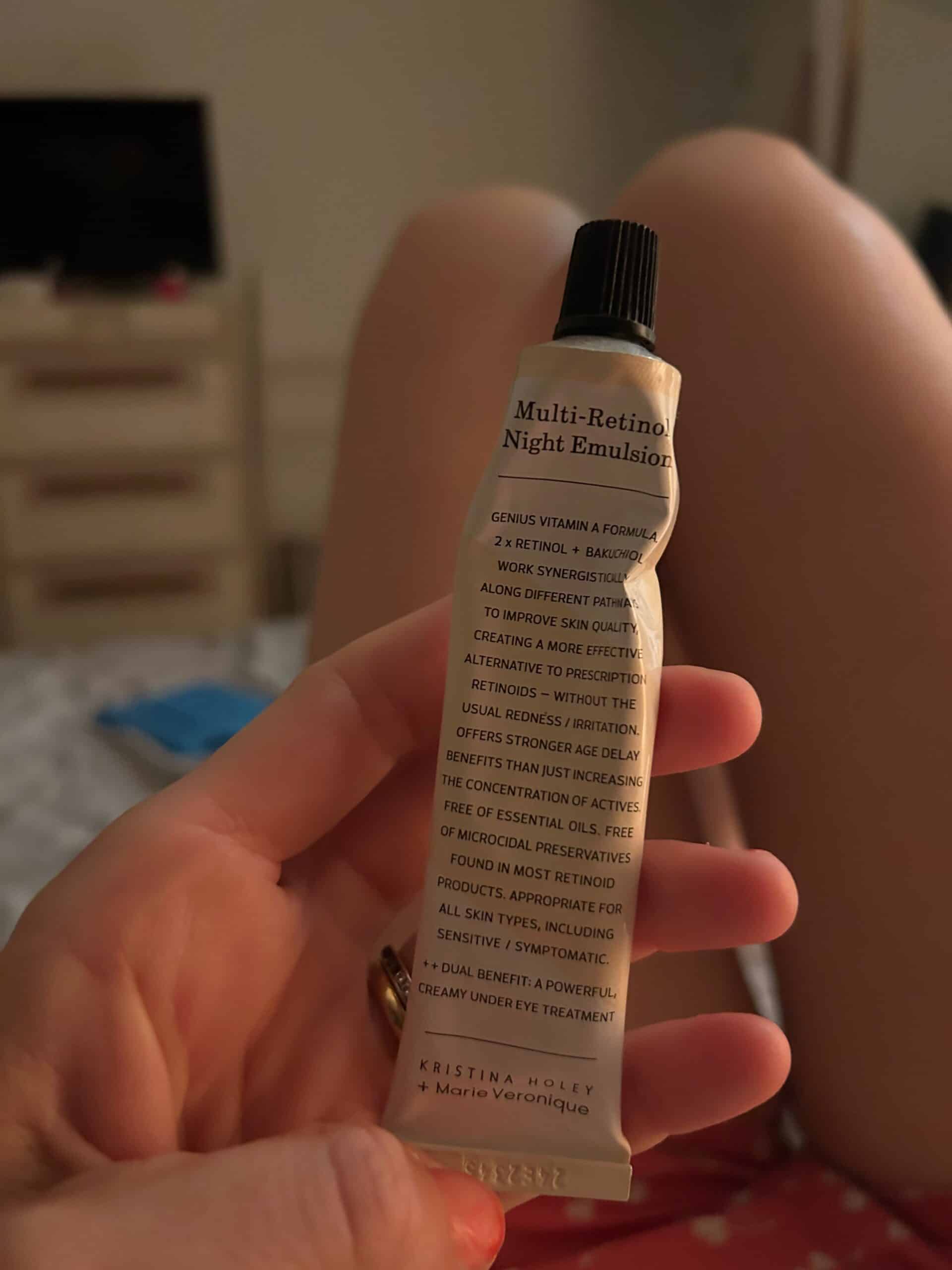 The Best Natural Retinol Serum for Anti-Aging Skincare (2025)