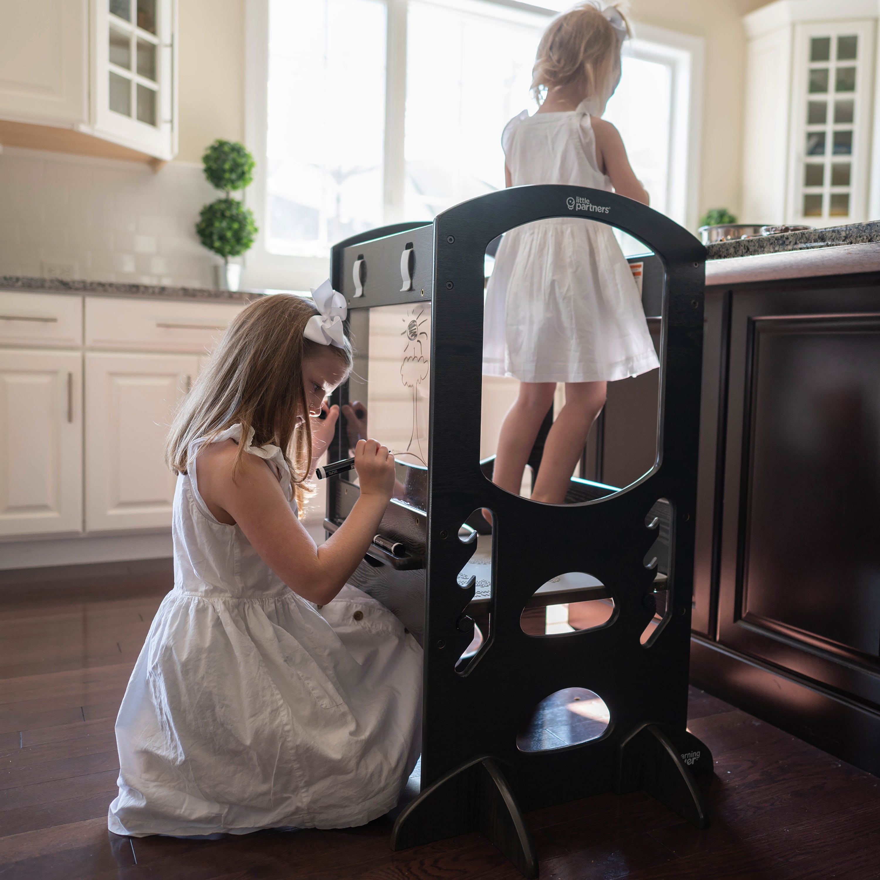 Little Partners Chef Series Learning Tower® Toddler Tower
