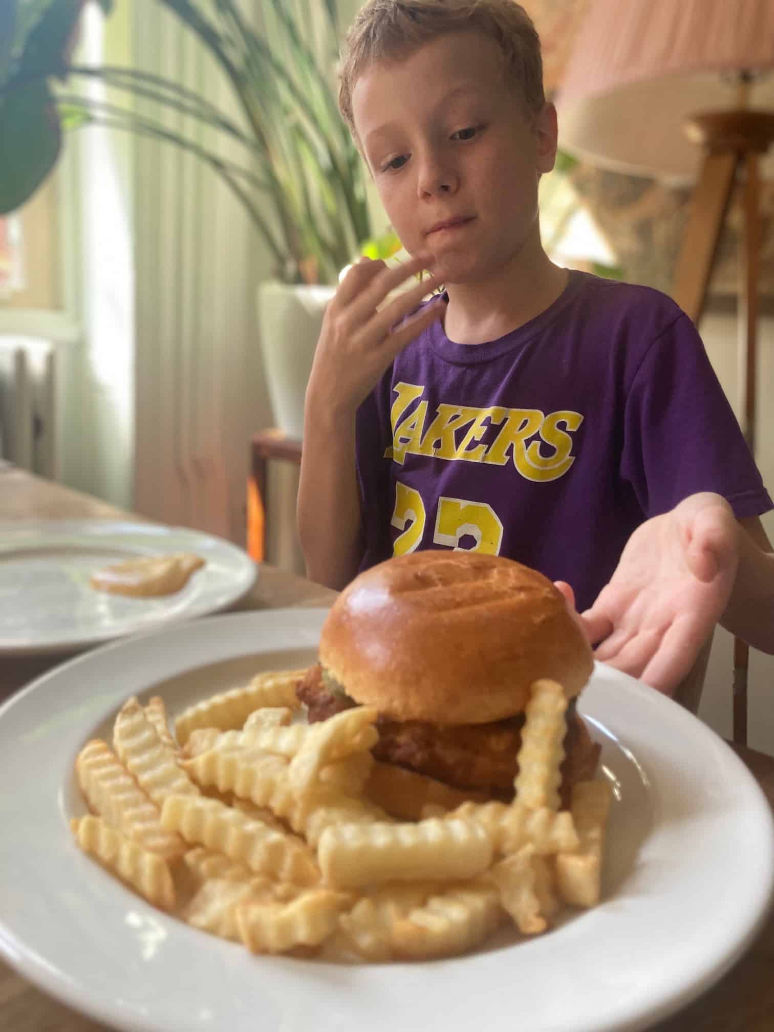 Daylon’s Healthier Fried Chicken Sandwich