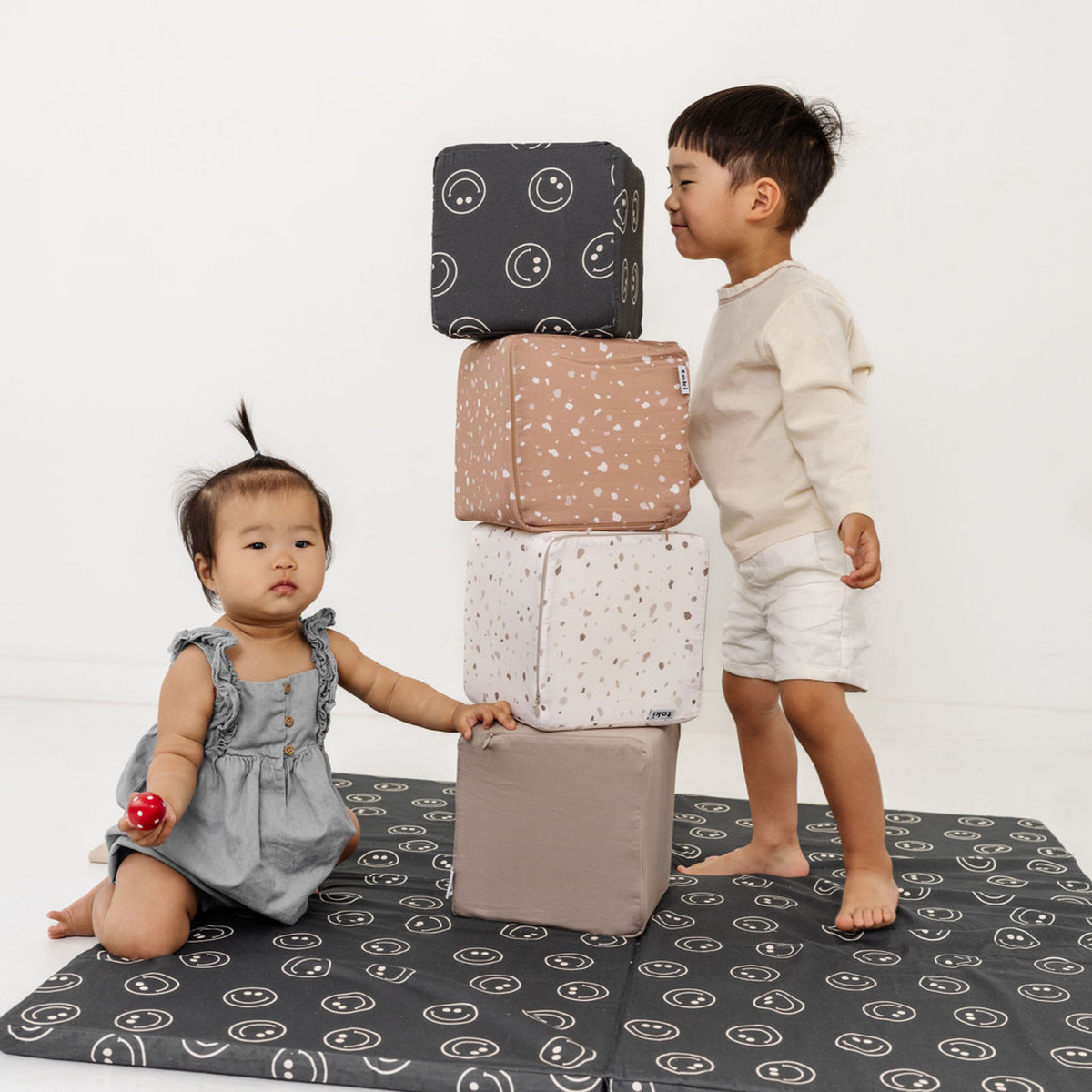 Toki Kids Smiles organic cotton play mat — image 2