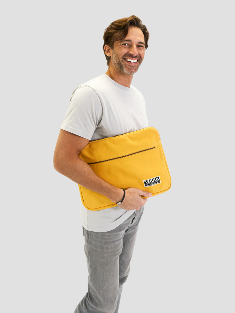 Terra Thread Erdig 15 inch laptop sleeve — product image 3