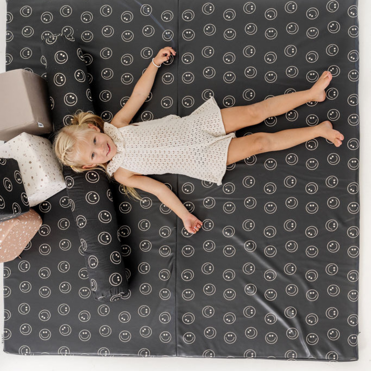 Toki Kids Smiles vegan leather play mat — image 8