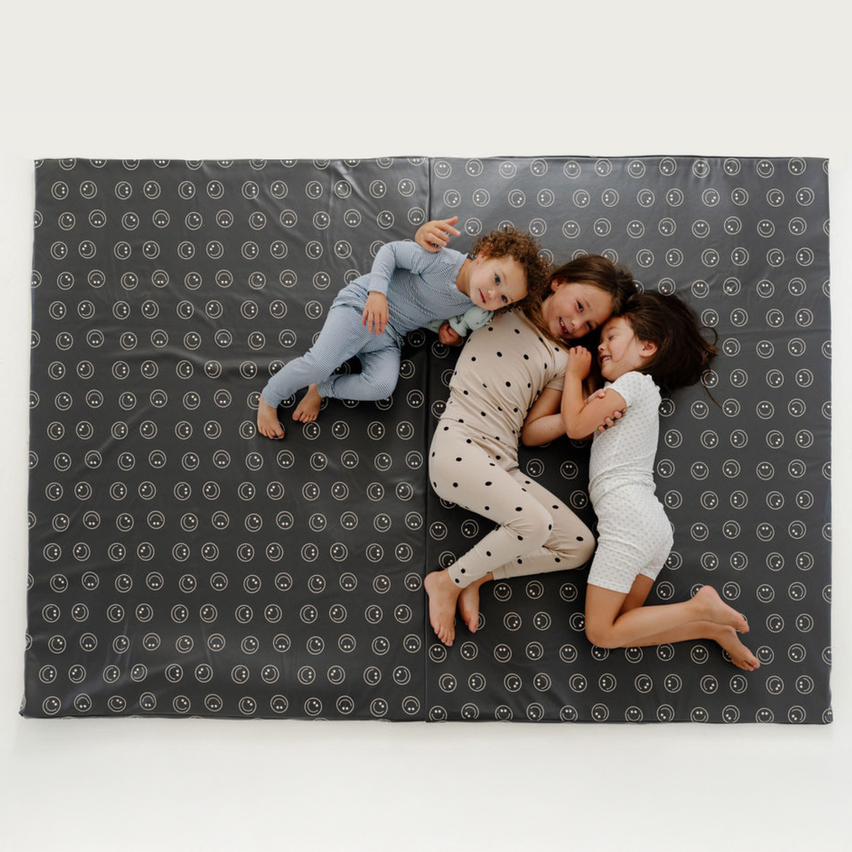 Toki Kids Smiles vegan leather play mat — image 14