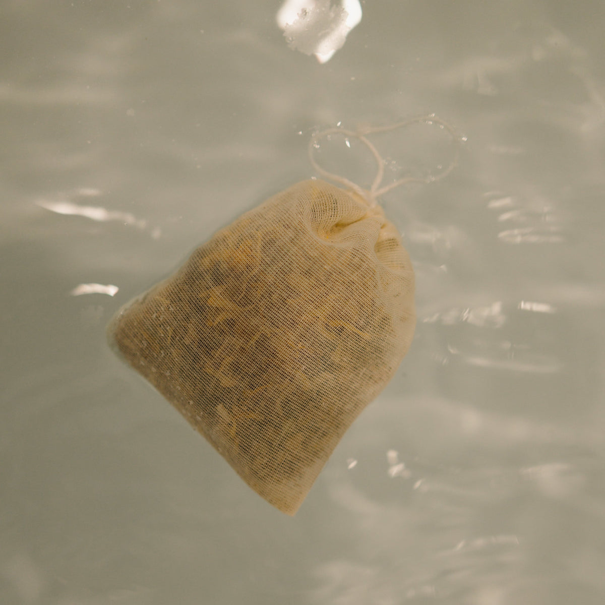 Honeybee Hippie Postpartum Herbal Sitz Bath