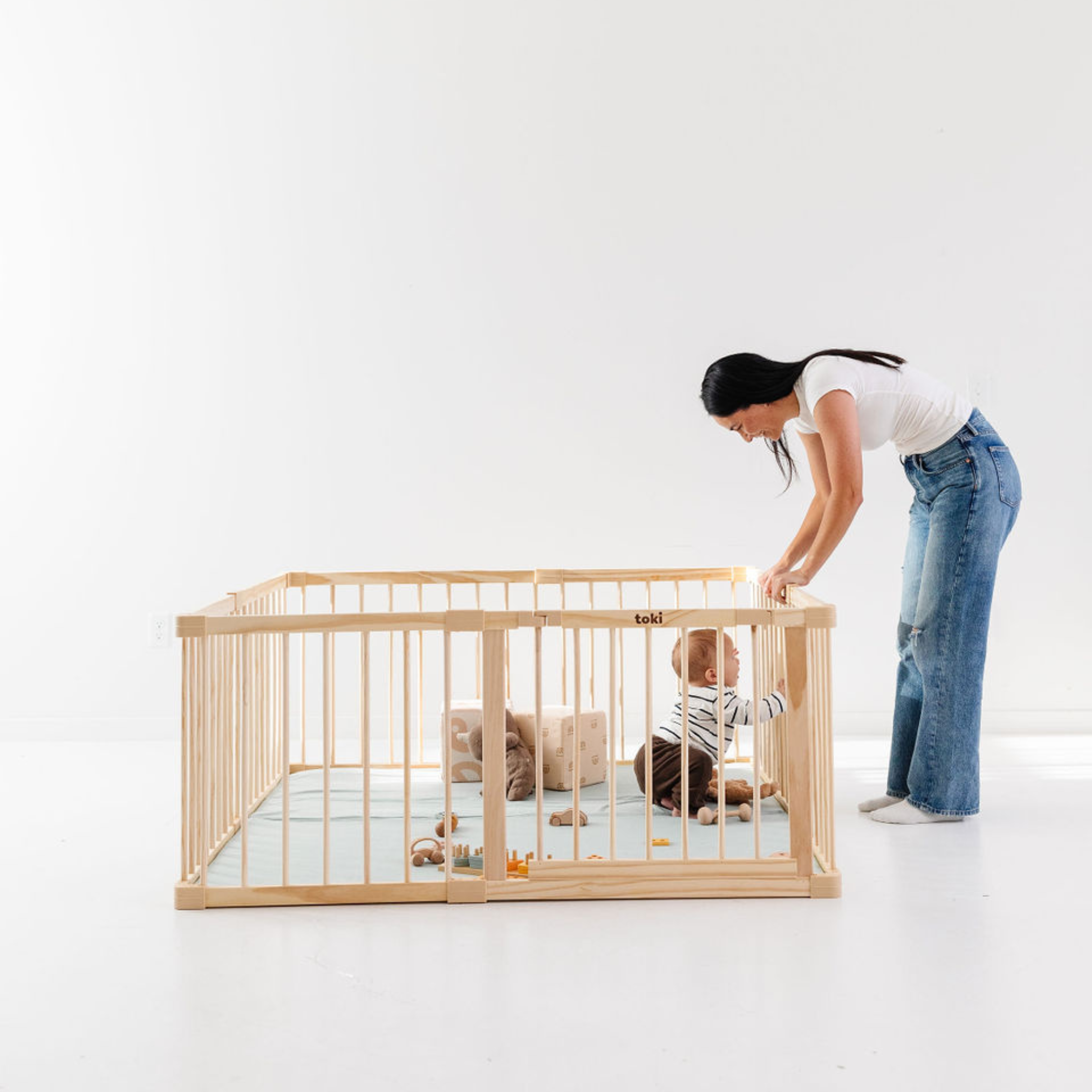 Toki Kids Playpen - Mega Size in Wood