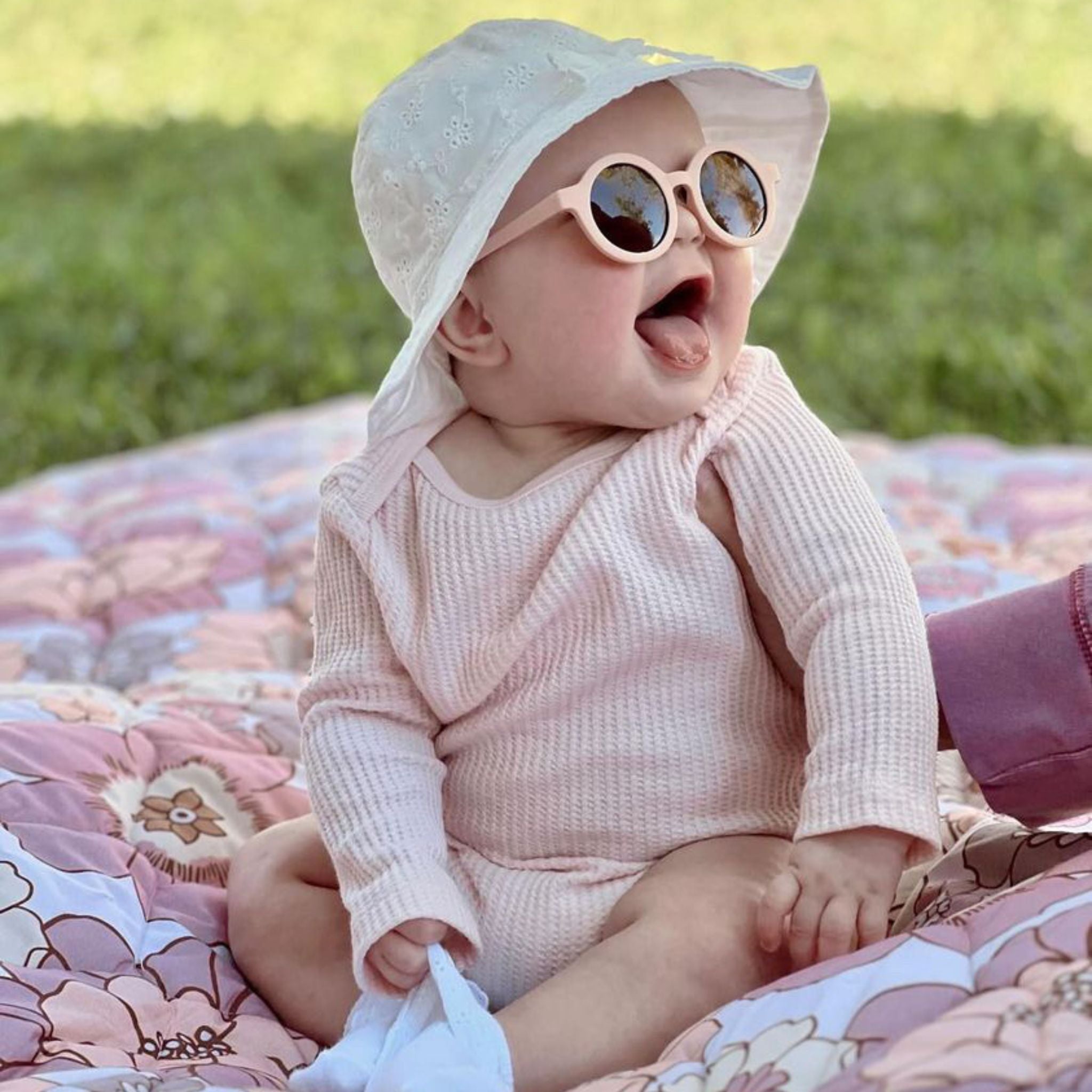 Toki Mats Blooms Picnic Blanket - Gimme the Good Stuff