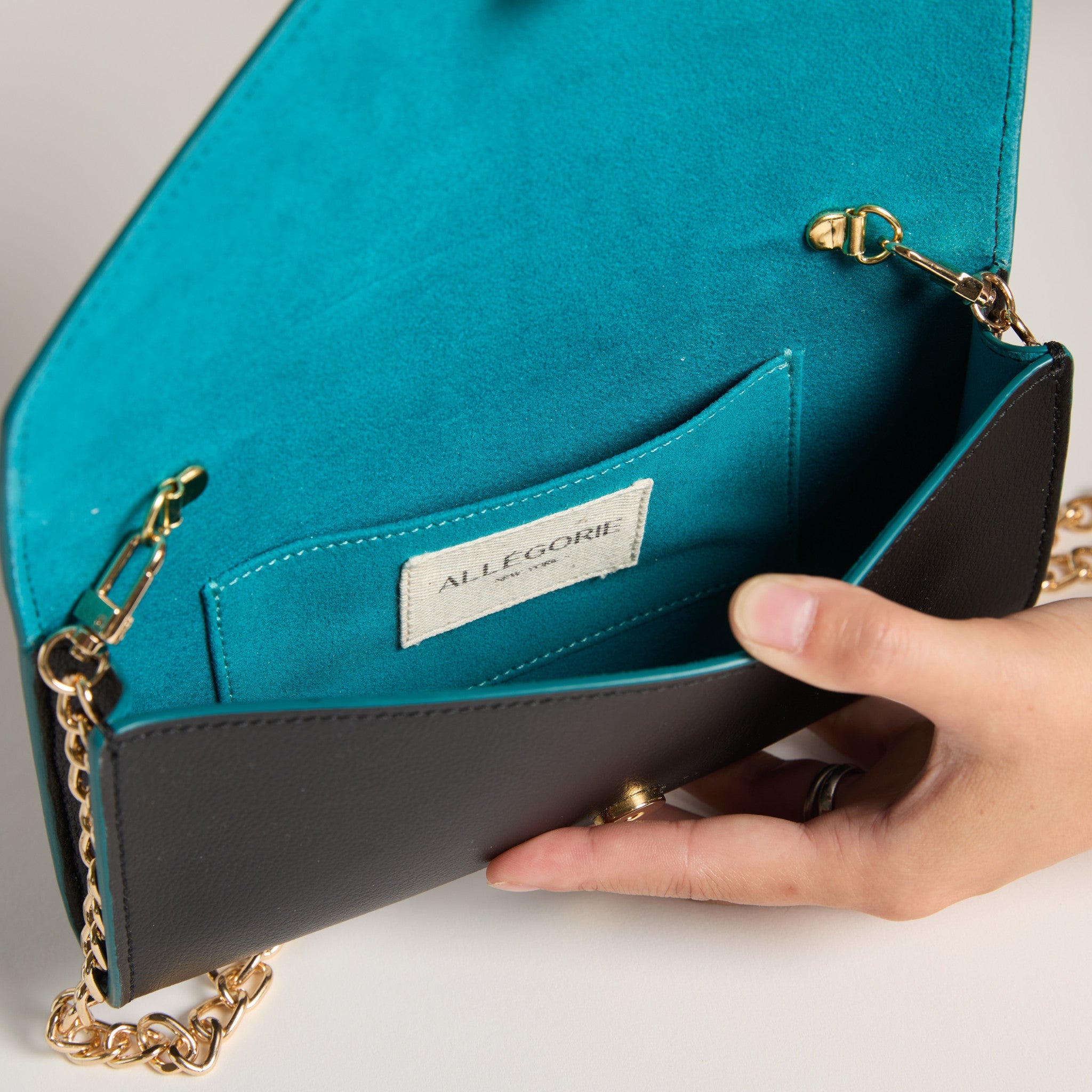 Allégorie Gala Clutch / Wallet-on-Chain (Black)