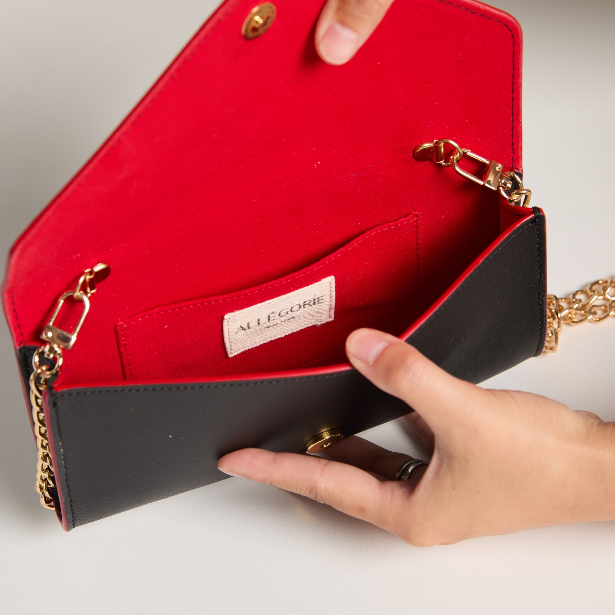 Allégorie Gala Clutch / Wallet-on-Chain (Black)