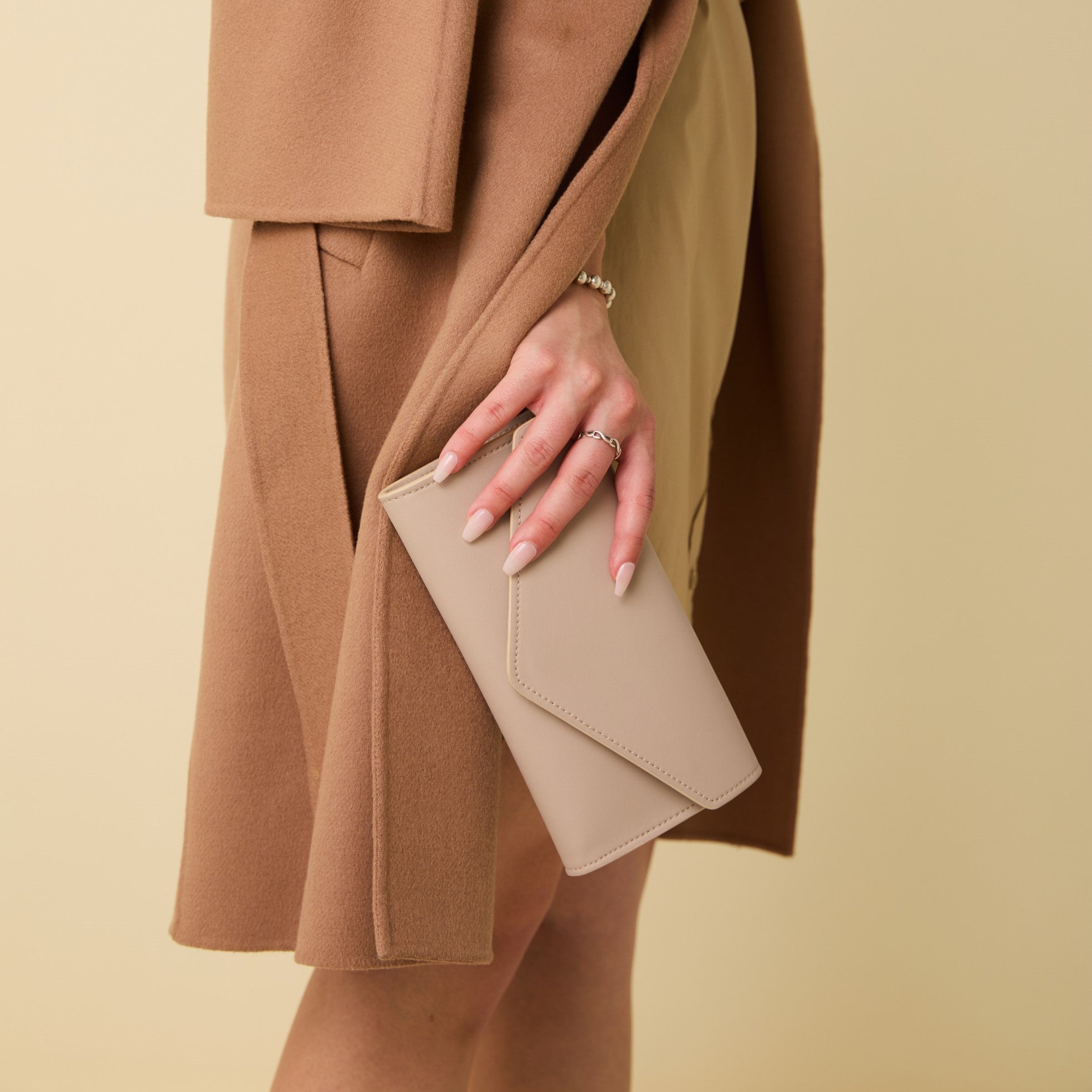 Allégorie Gala Clutch / Wallet-on-Chain (Pink)
