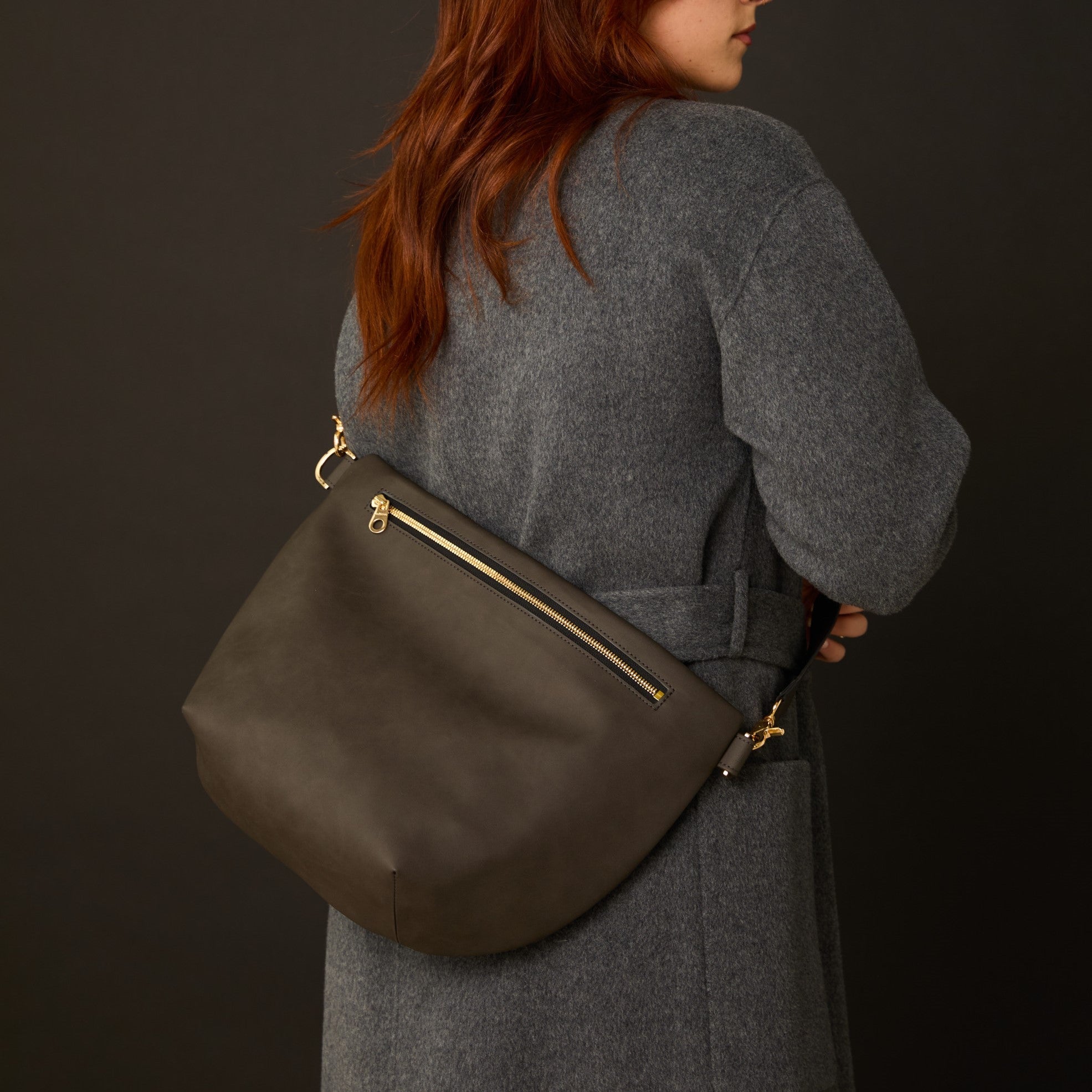 Allégorie Pineapple Hobo Fanny Bag (Dark Grey)