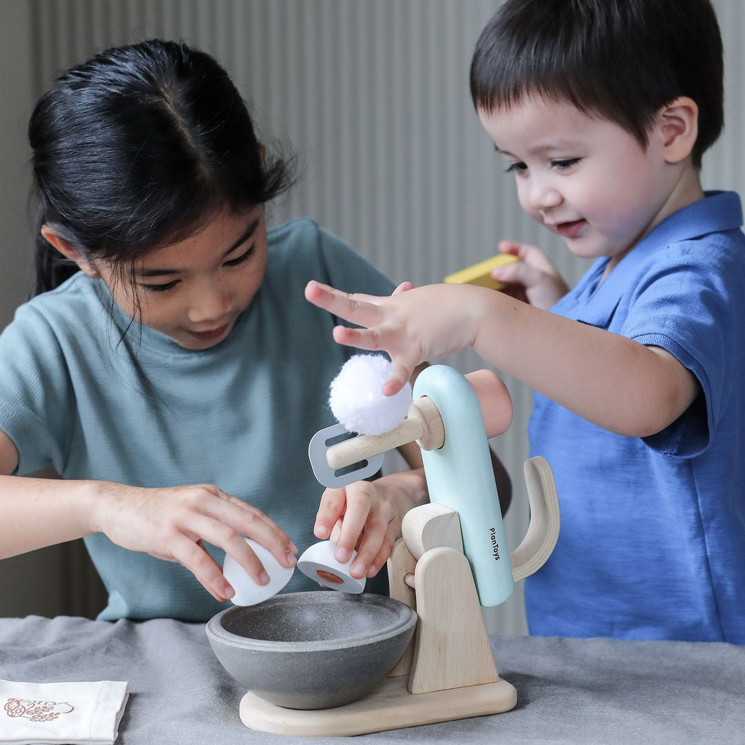 PlanToys Stand Mixer Set