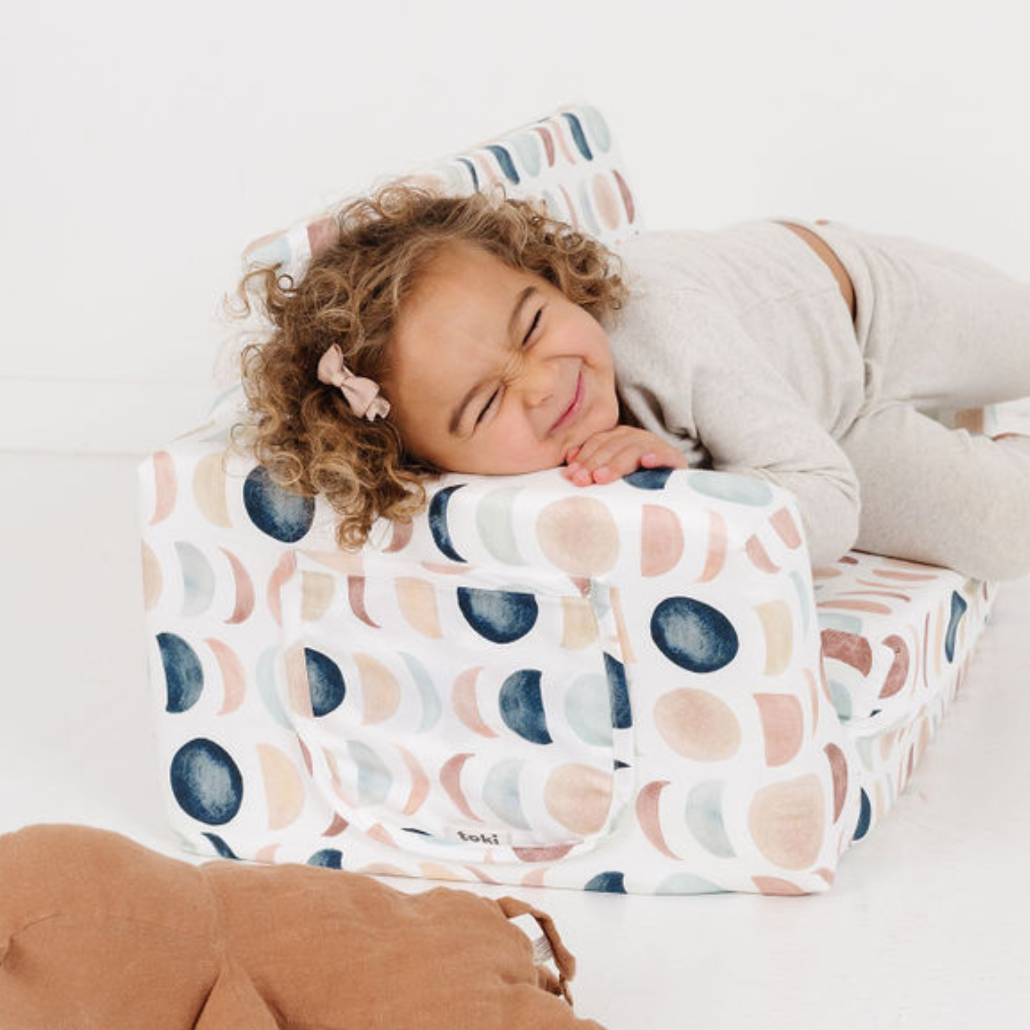 Toki Mats Lunar Phases Play Couch