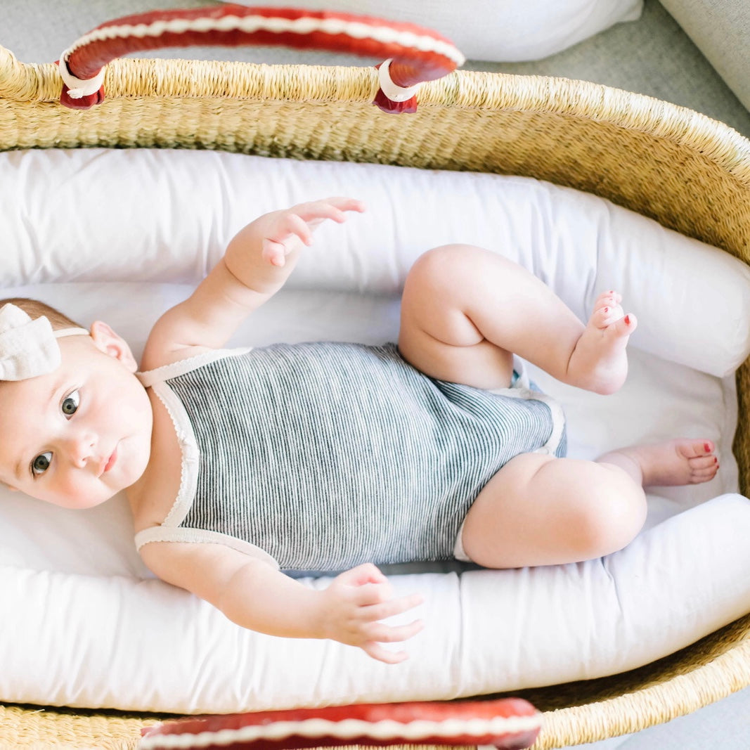 Plum+Sparrow Cognac + Cream Handle No-Hood Moses Basket