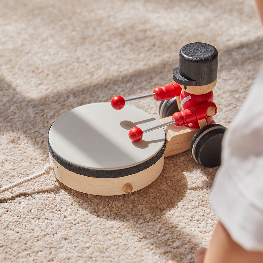 PlanToys Pull Along Drummer