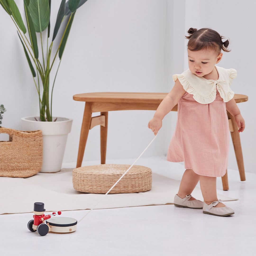 PlanToys Pull Along Drummer