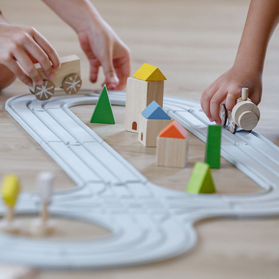 PlanToys Rubber Road & Rail Set - Medium