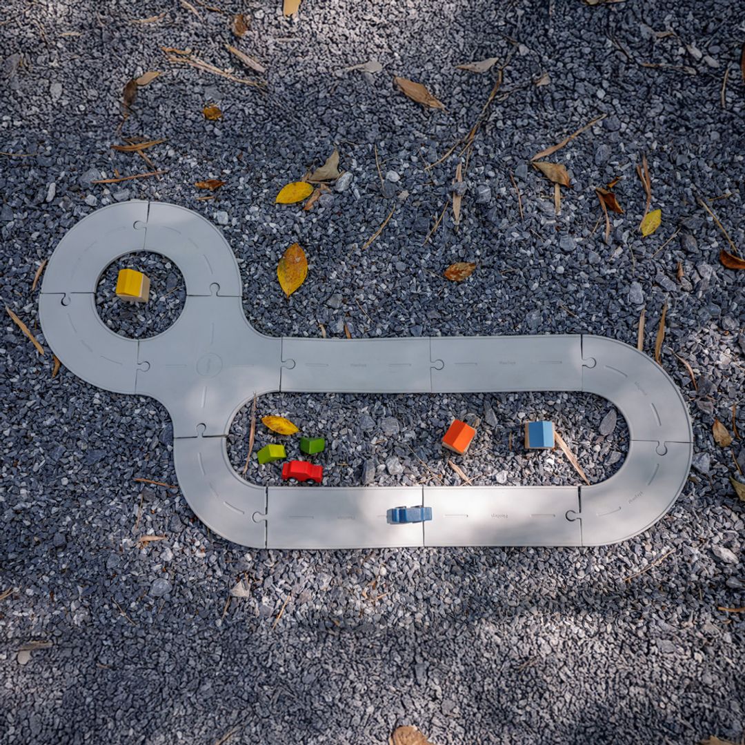 PlanToys Rubber Road & Rail Set - Medium