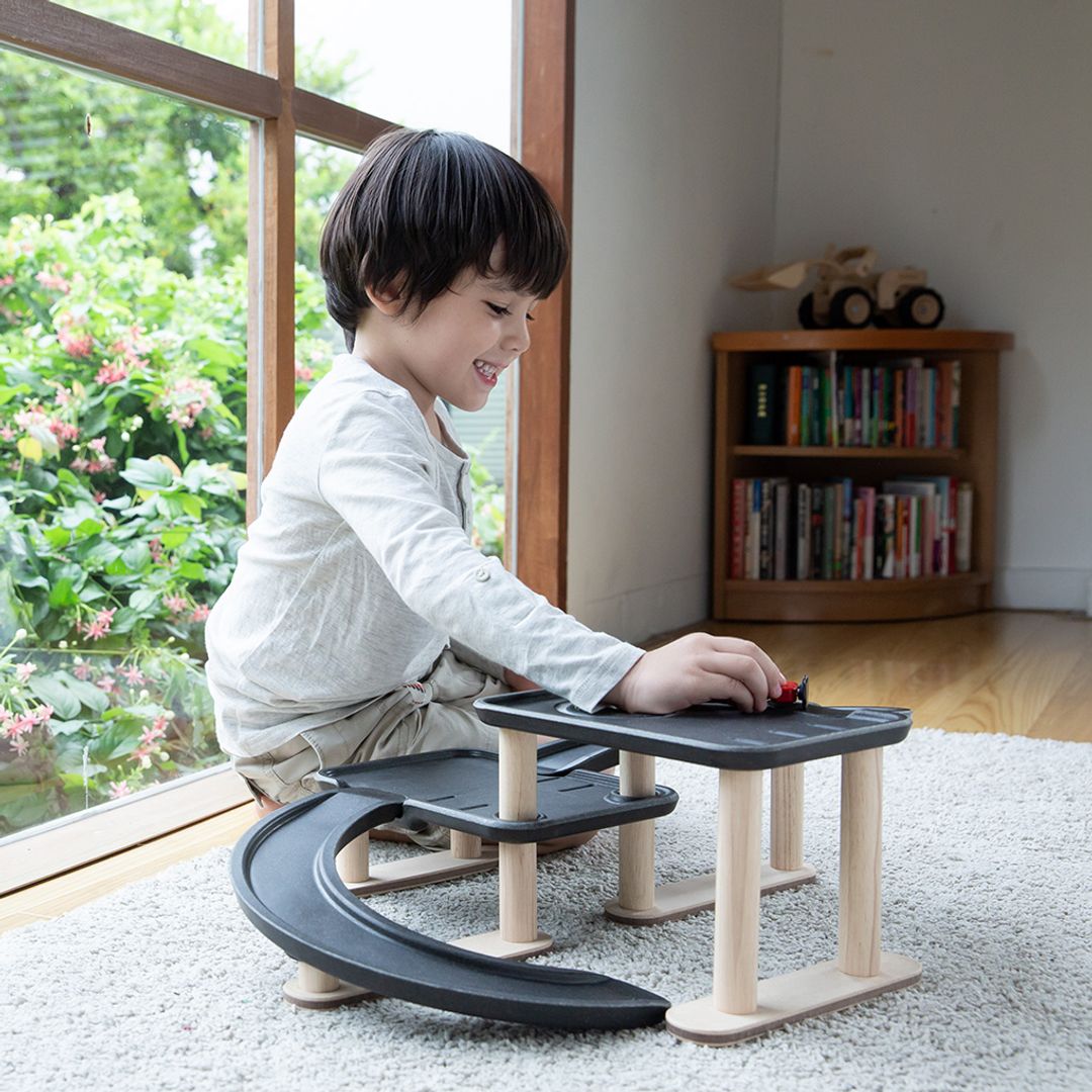 PlanToys Race N Play Parking Garage