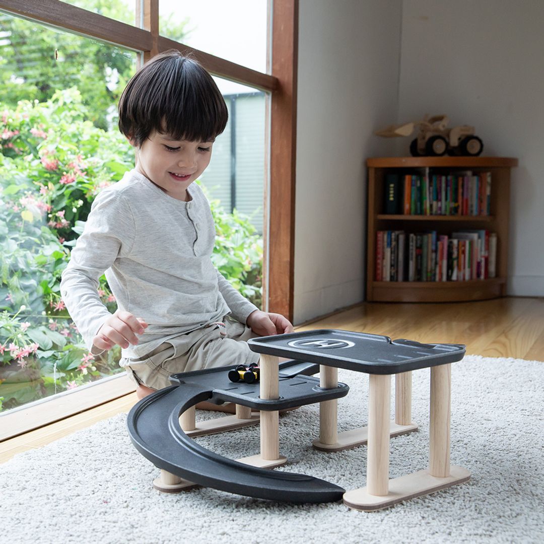 PlanToys Race N Play Parking Garage
