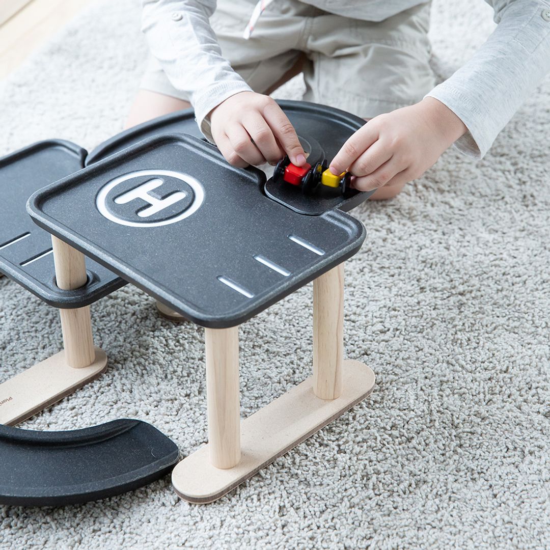 PlanToys Race N Play Parking Garage