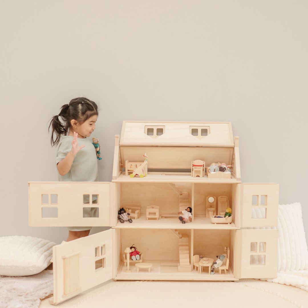 PlanToys Victorian Dollhouse