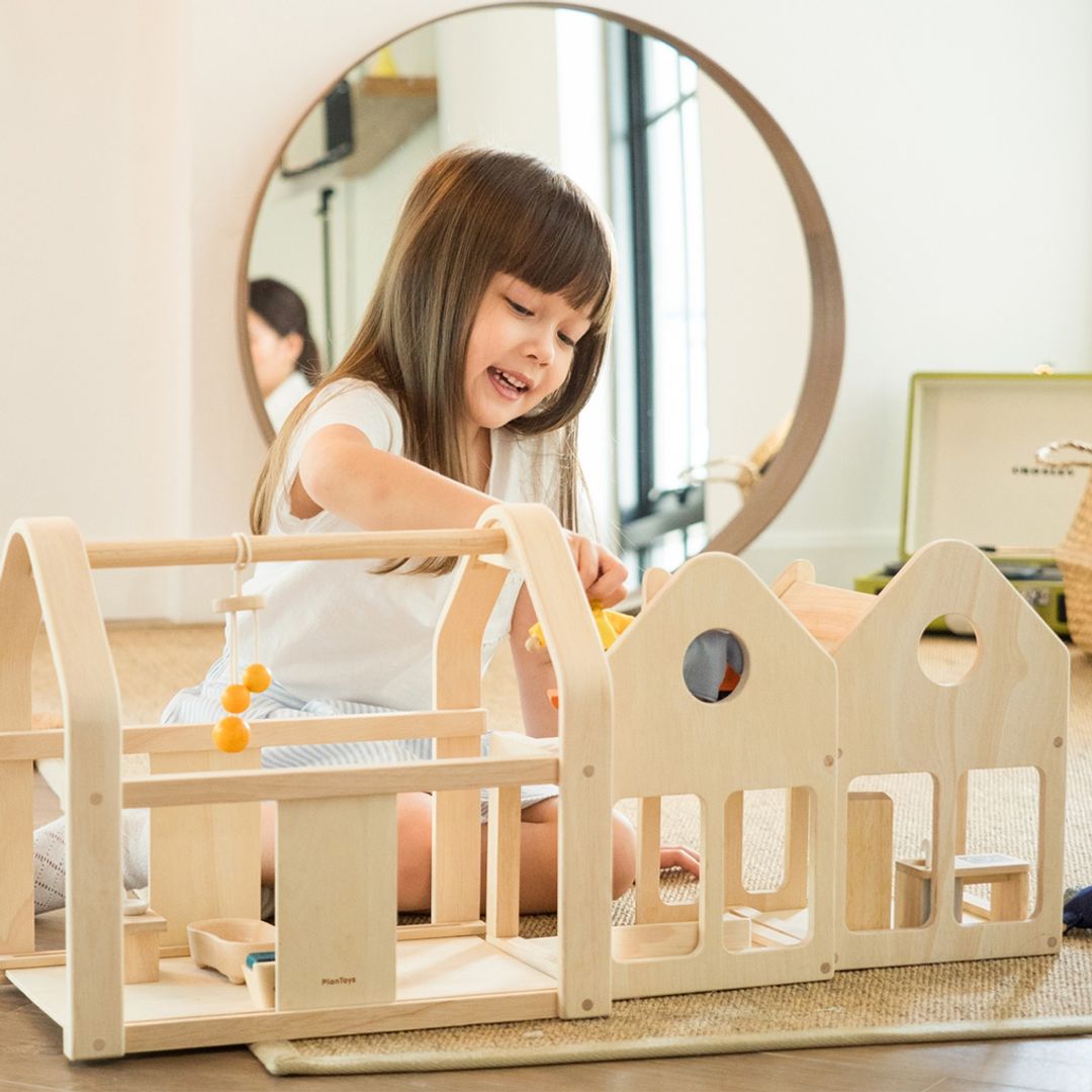 PlanToys Slide N Go Dollhouse