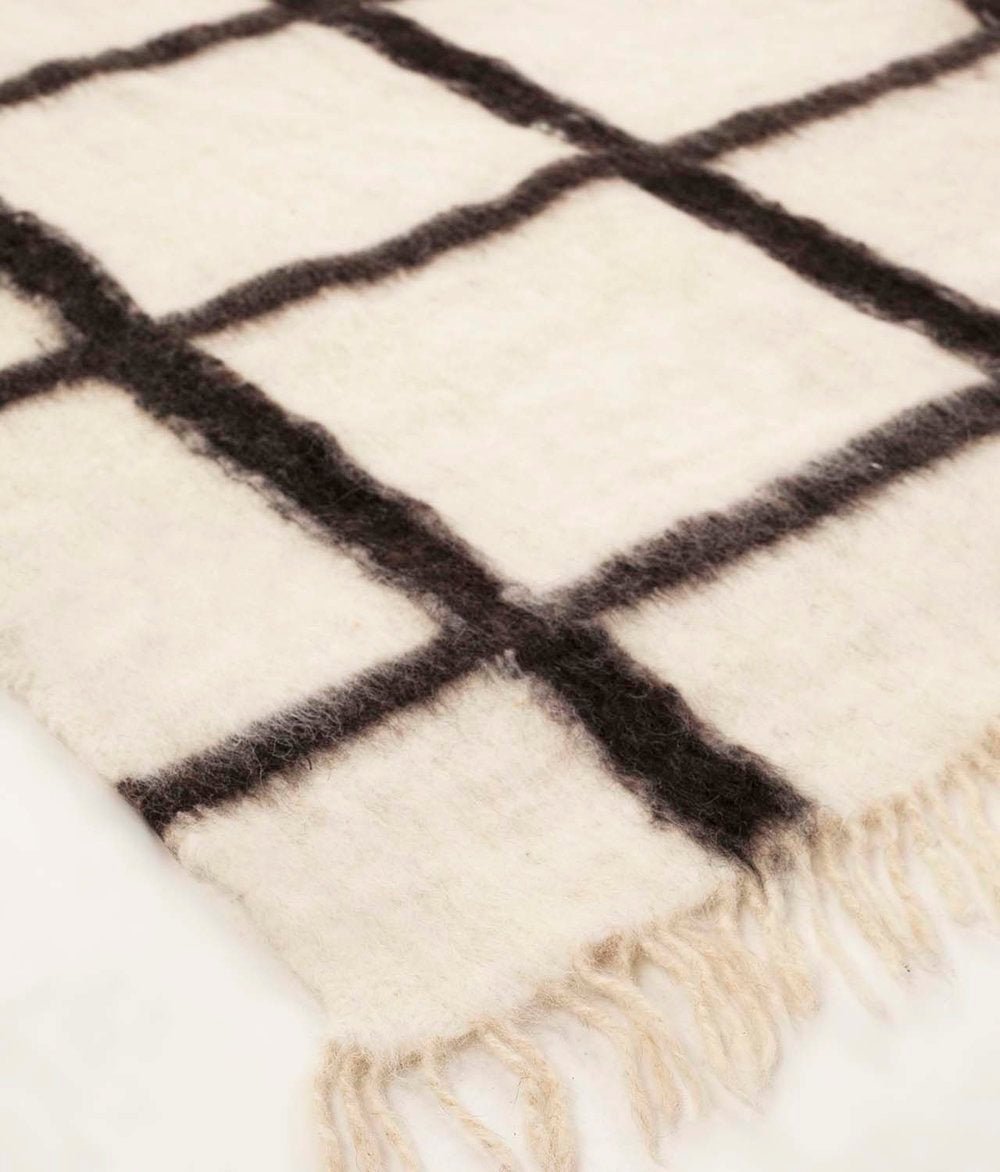 Archive New York Momos Grid Blanket- Natural White and Black