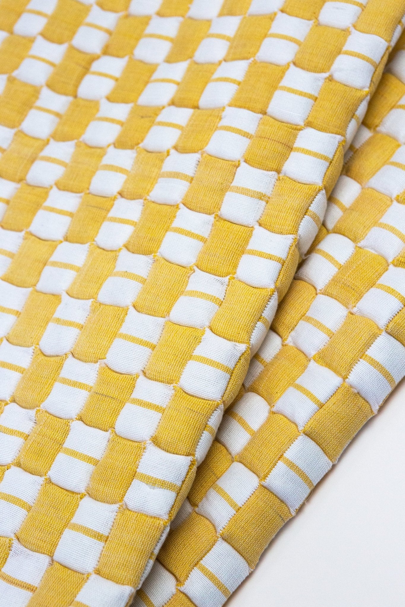Archive New York Quilted Sujani Throw Blanket - Yellow & White