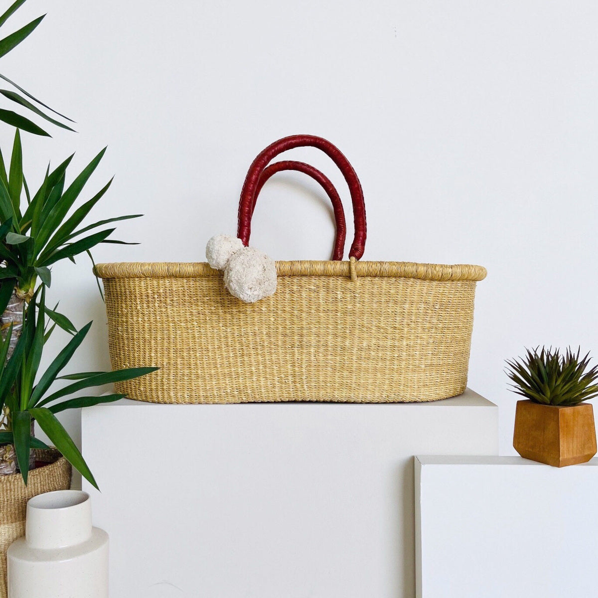 Plum+Sparrow Cognac Handle No-Hood Moses Basket