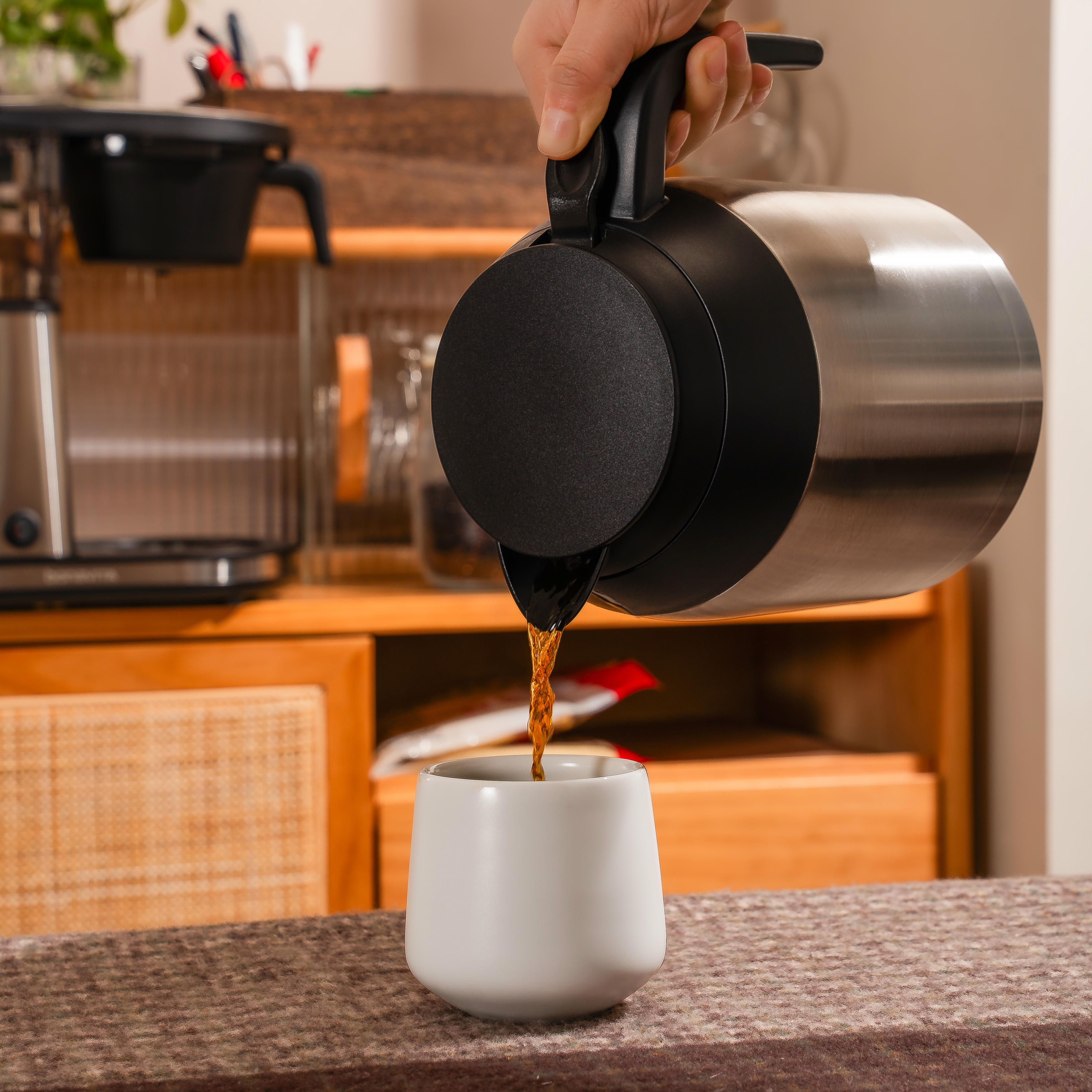 Bonavita Connoisseur 8-Cup Drip Coffee Brewer One-Touch with Thermal Carafe and Hanging Basket - SCA Certified Home Brewer