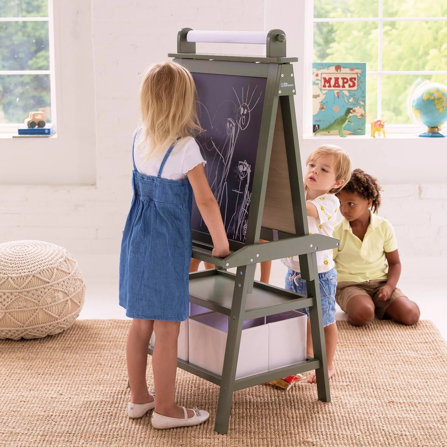 Little Partners Deluxe Learn & Play Art Center