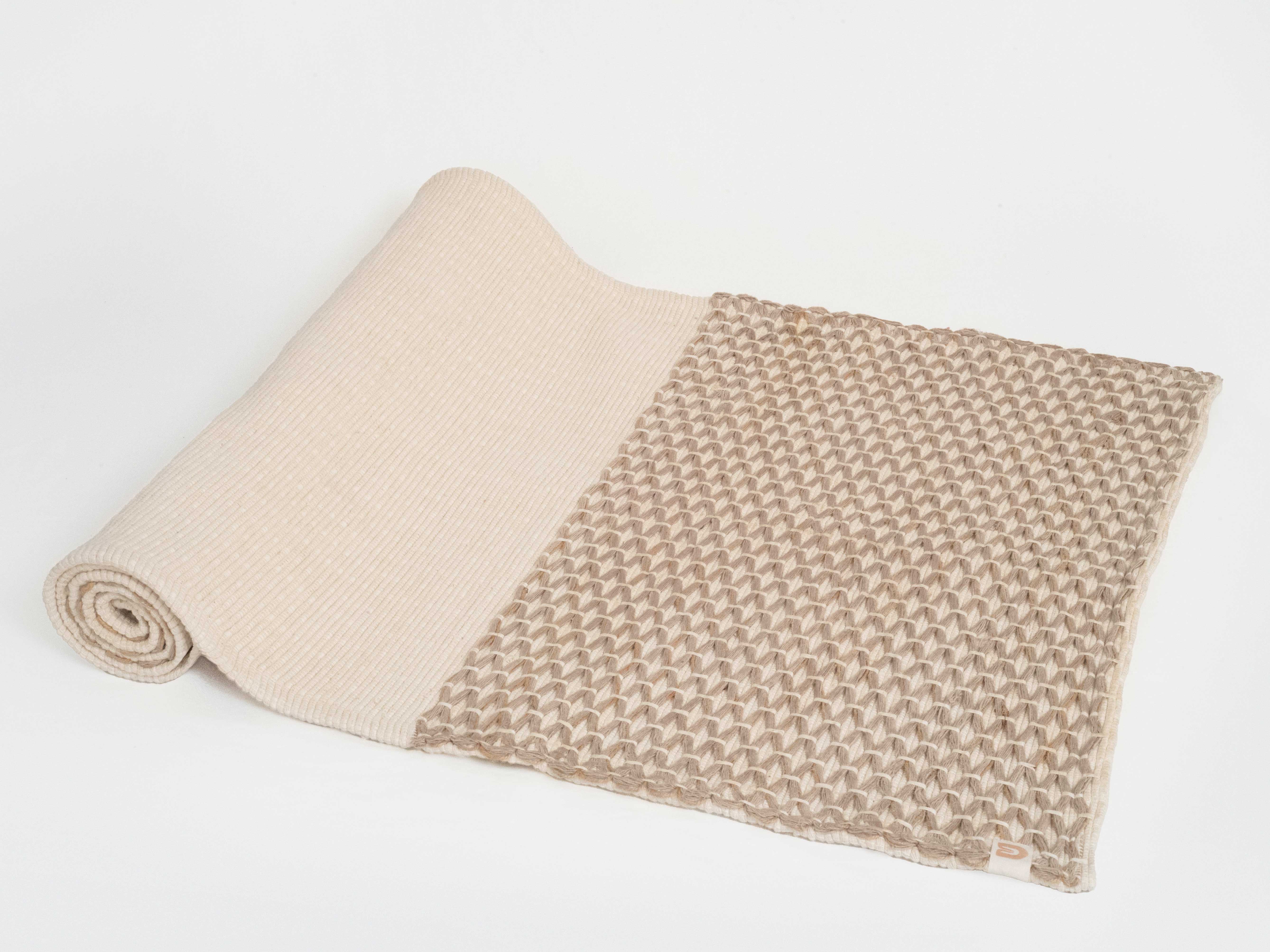 Oko Living Diamond Yoga Mat - Clay & Cream 7mm