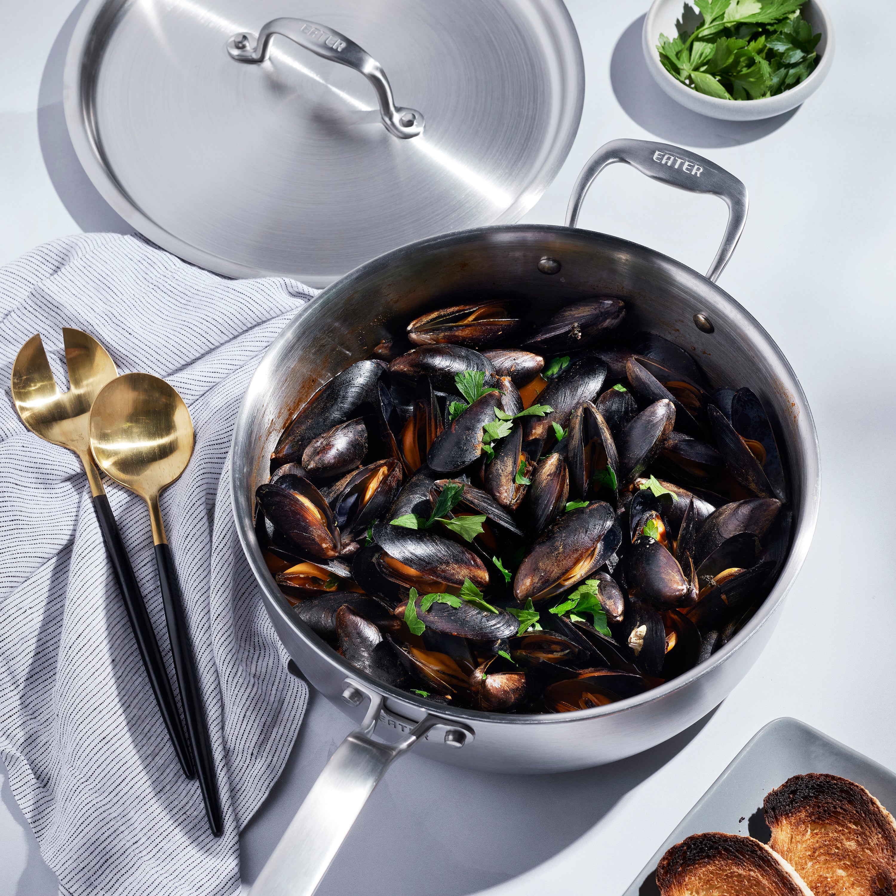 Heritage Steel Eater Series 4 Quart Sauté Pan with Lid