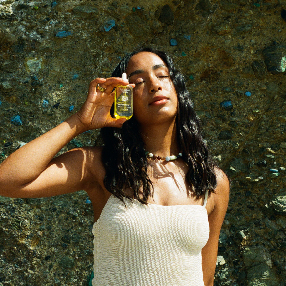 Honeybee Hippie Sacred Shine Hair Oil