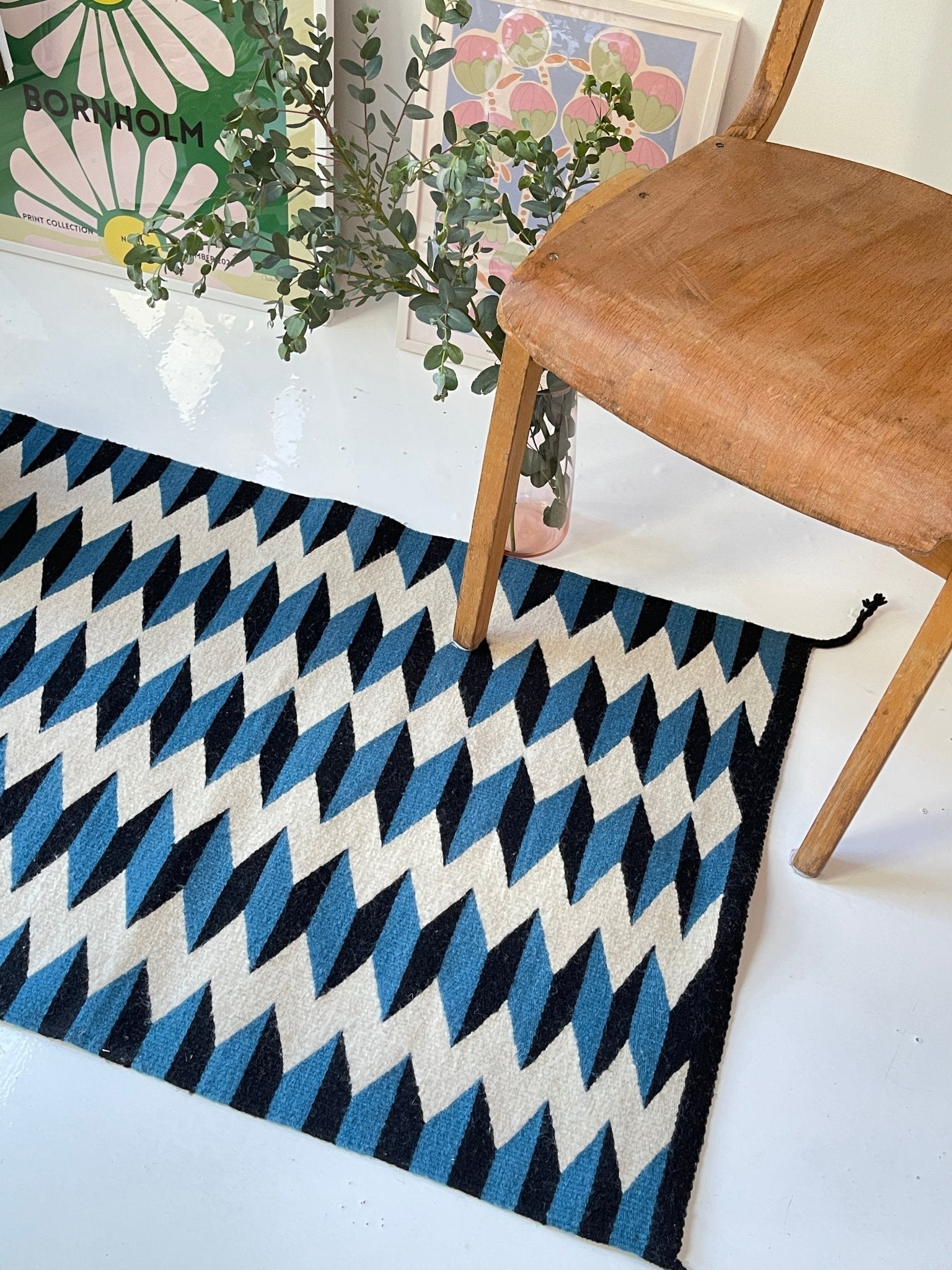 Archive New York Teo Rug in Blue/Black