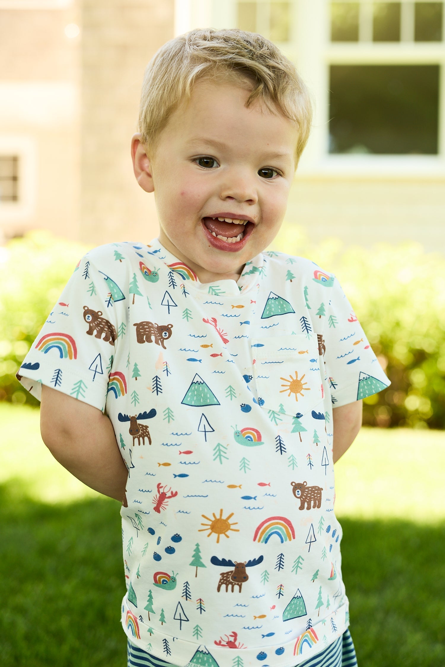 IzzyLee's Pocket Tee - Down East Daydreams