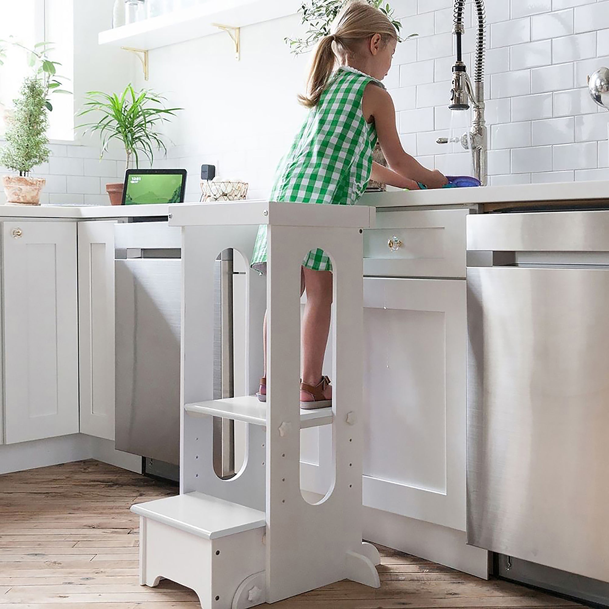 Little Partners Explore 'N Store Learning Tower® Toddler Tower
