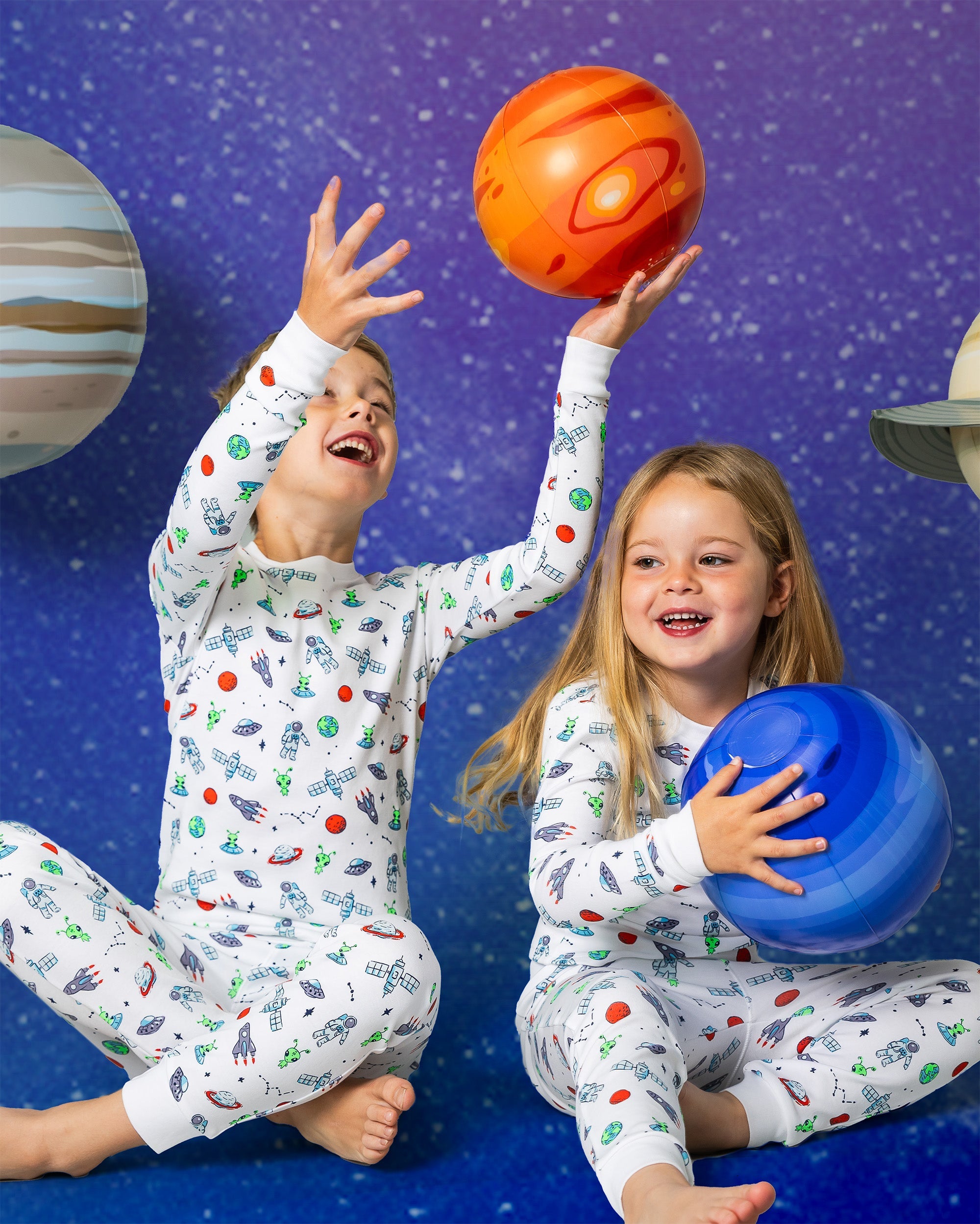 12|12 The Organic Long Sleeve Pajama Set [Aliens and Astronauts]
