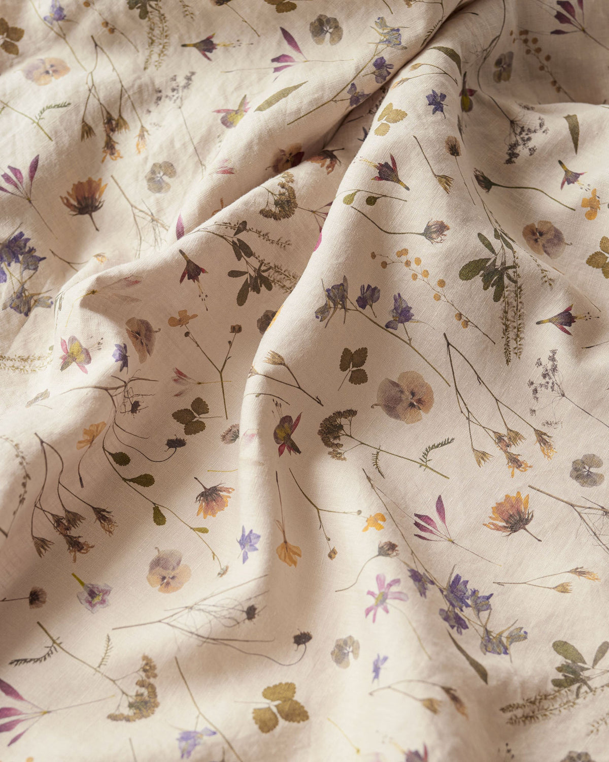 MagicLinen Botanical Print Linen Sheet Set (4 Pcs)