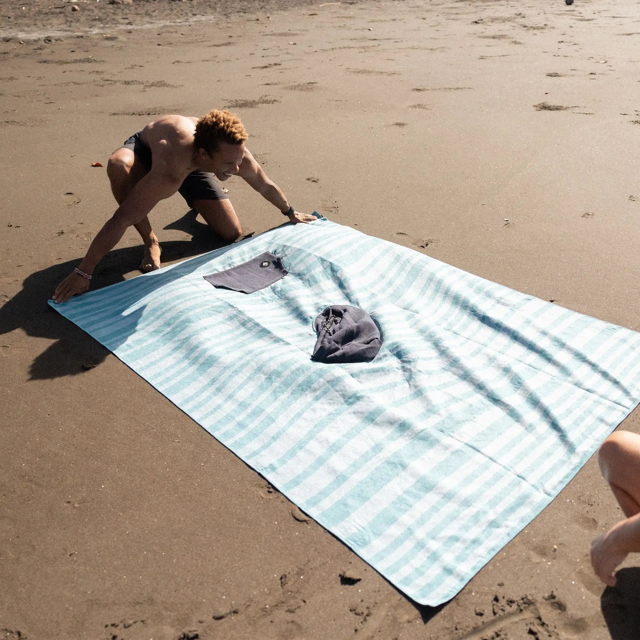 Nomadix Poncho Towel: Sidewinder Agua