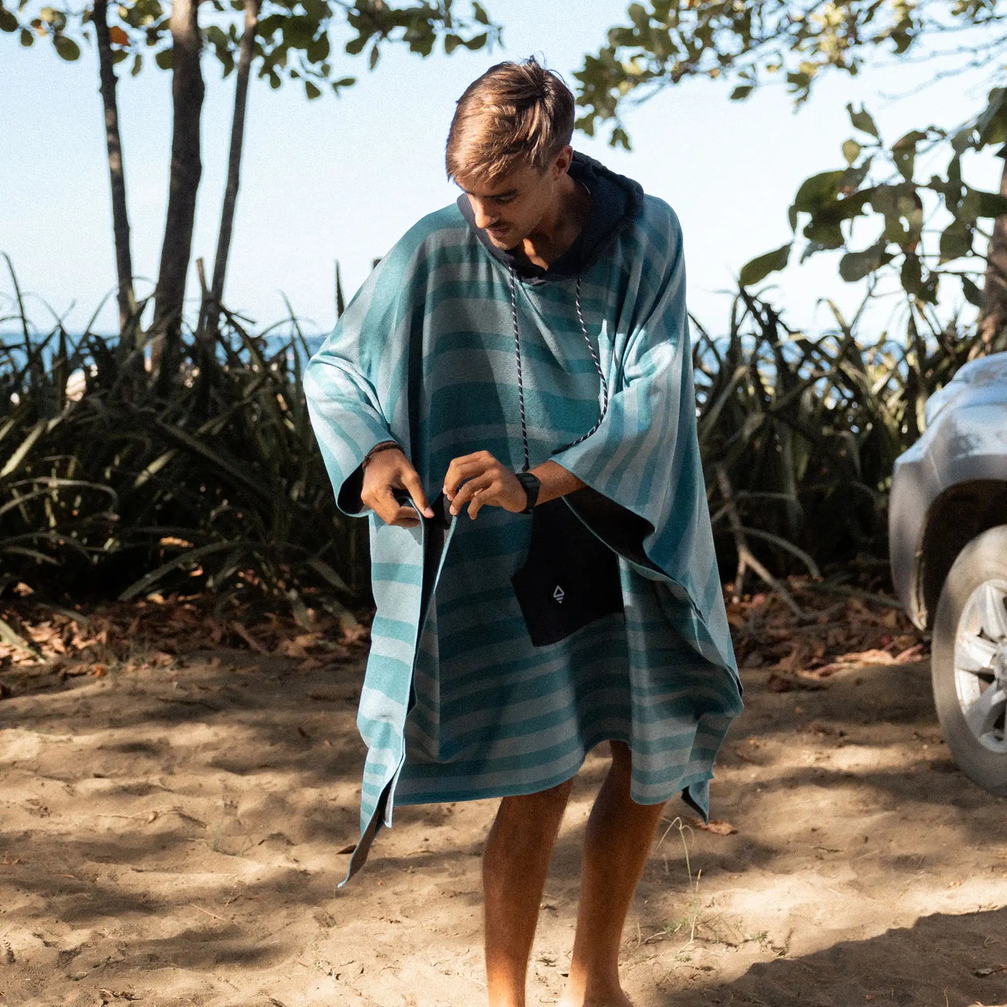 Nomadix Poncho Towel: Sidewinder Agua