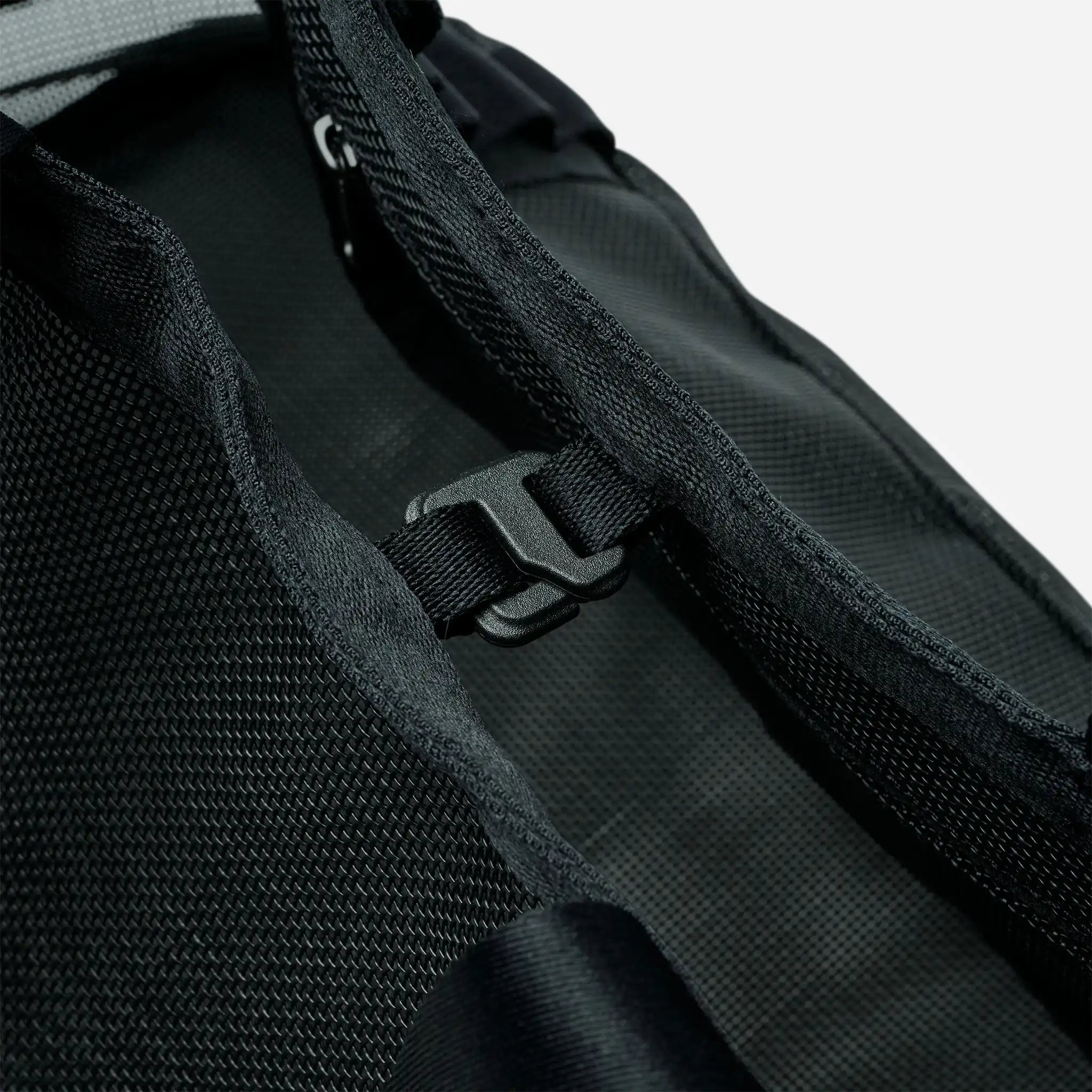 Nomadix AirMesh Tote: Raven Black