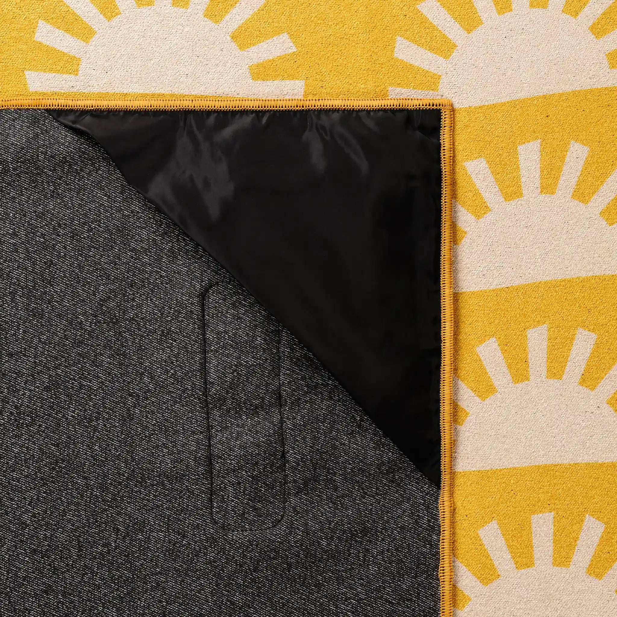 Nomadix Blanket Towel: Sunshine Amber Sun