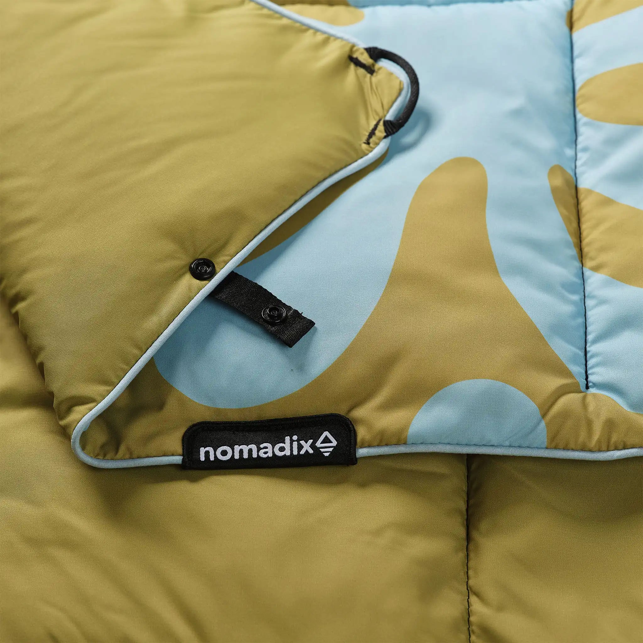 Nomadix Graphene Puffer Blanket: Whirlpool Meadow Green
