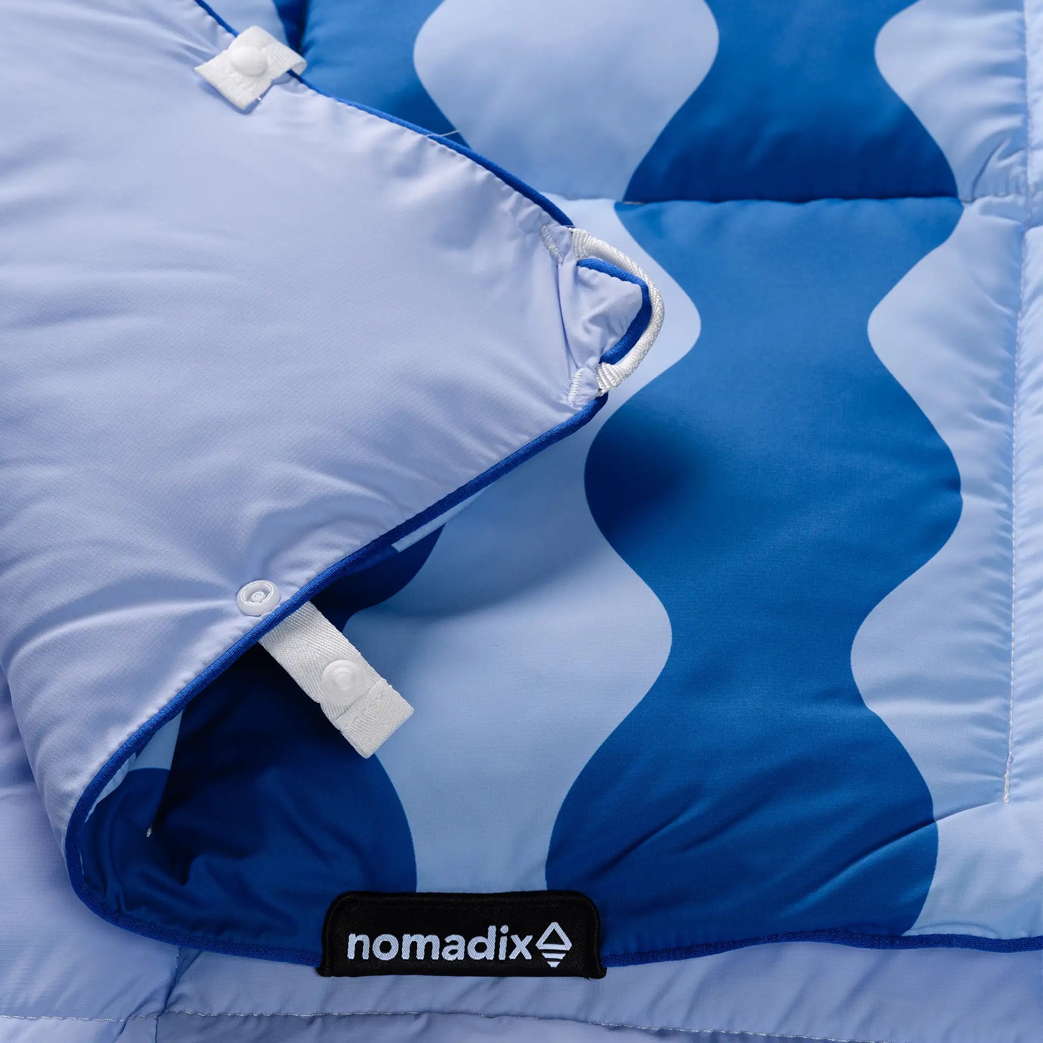 Nomadix Graphene Puffer Blanket: Slack Tide Coastal Blue