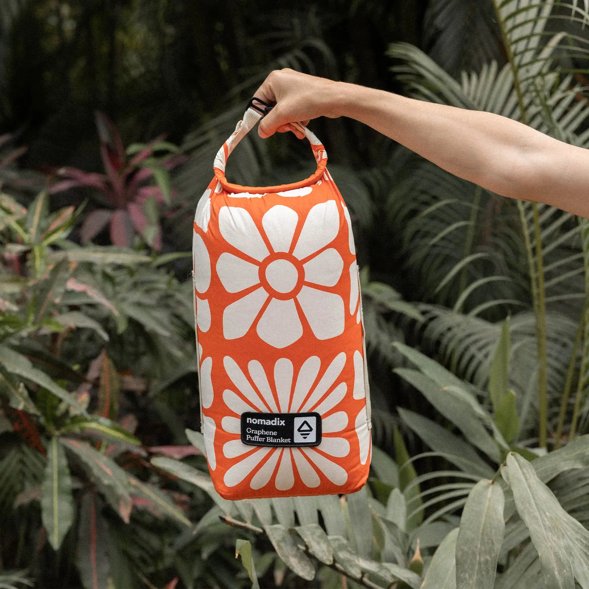 Nomadix Graphene Puffer Blanket: Big Flowers Expedition Orange