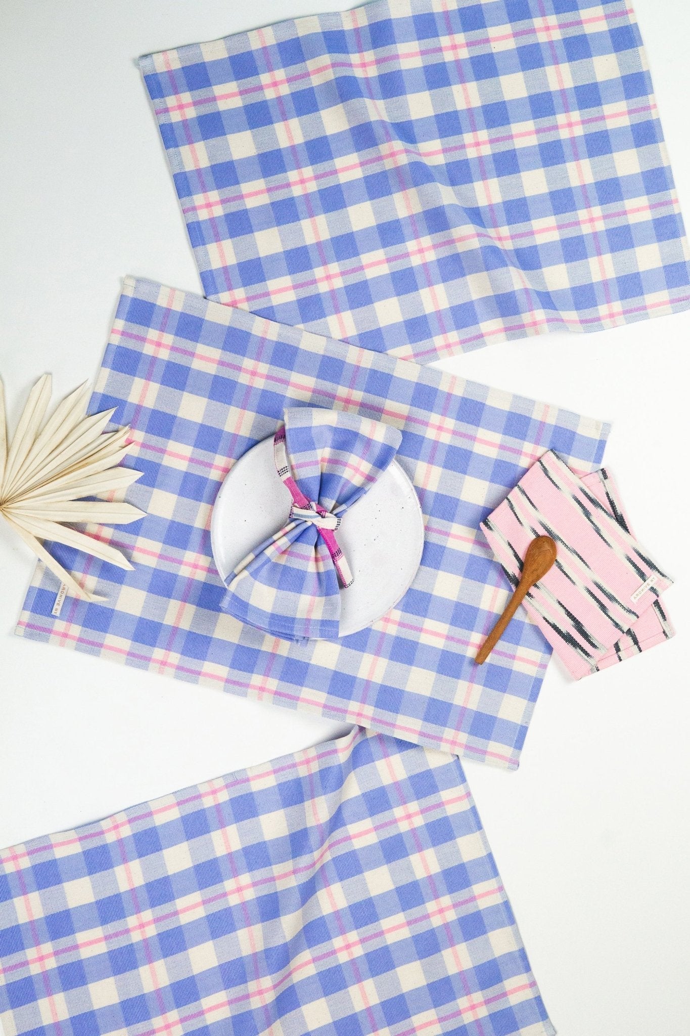 Archive New York Abigail Plaid Placemat in Periwinkle Blue and Pink