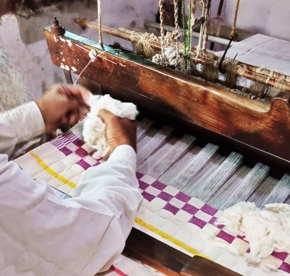 Archive New York Quilted Sujani Throw Blanket - Yellow & White