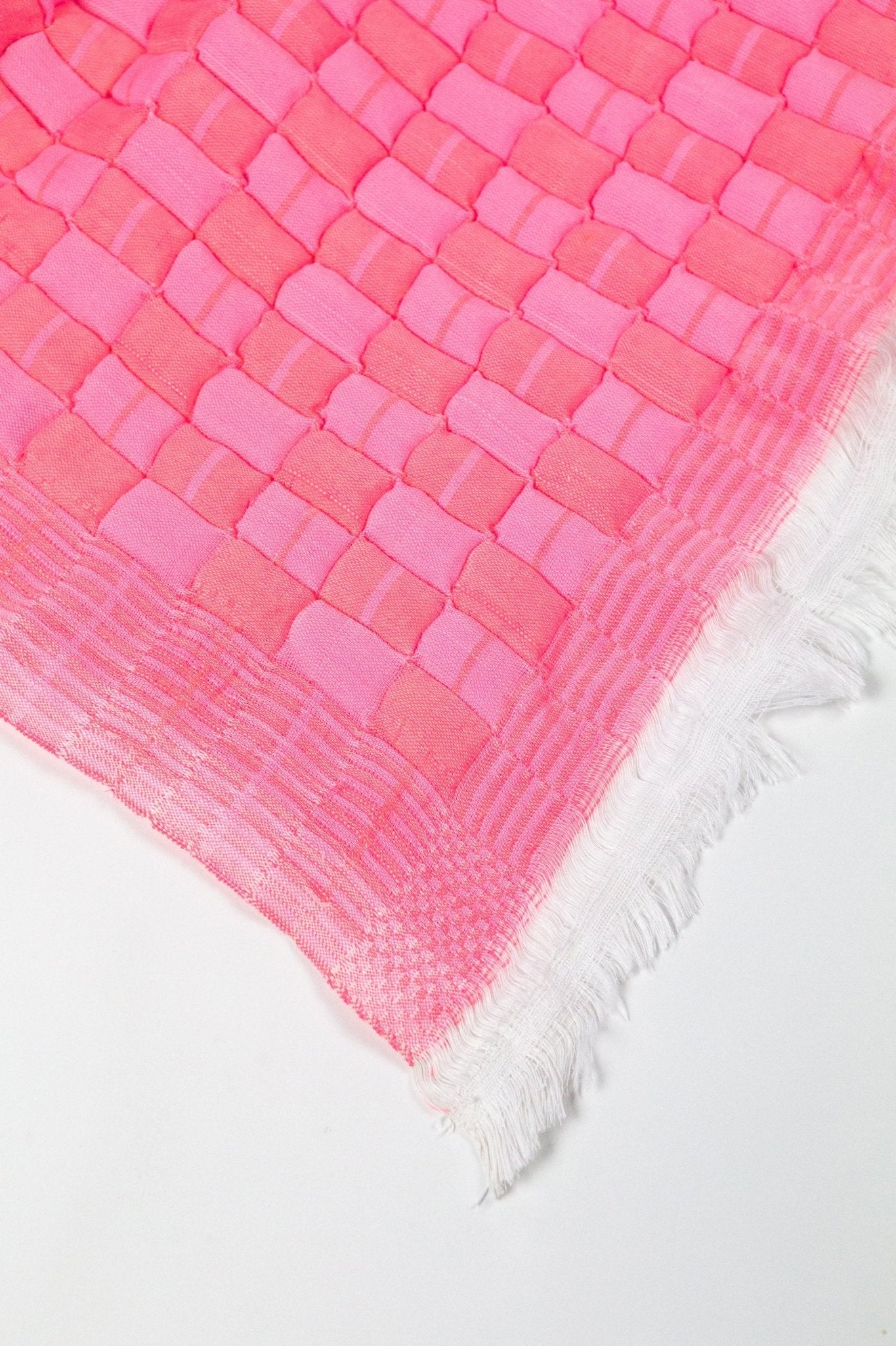 Archive New York Quilted Sujani Throw Blanket - Neon Pink