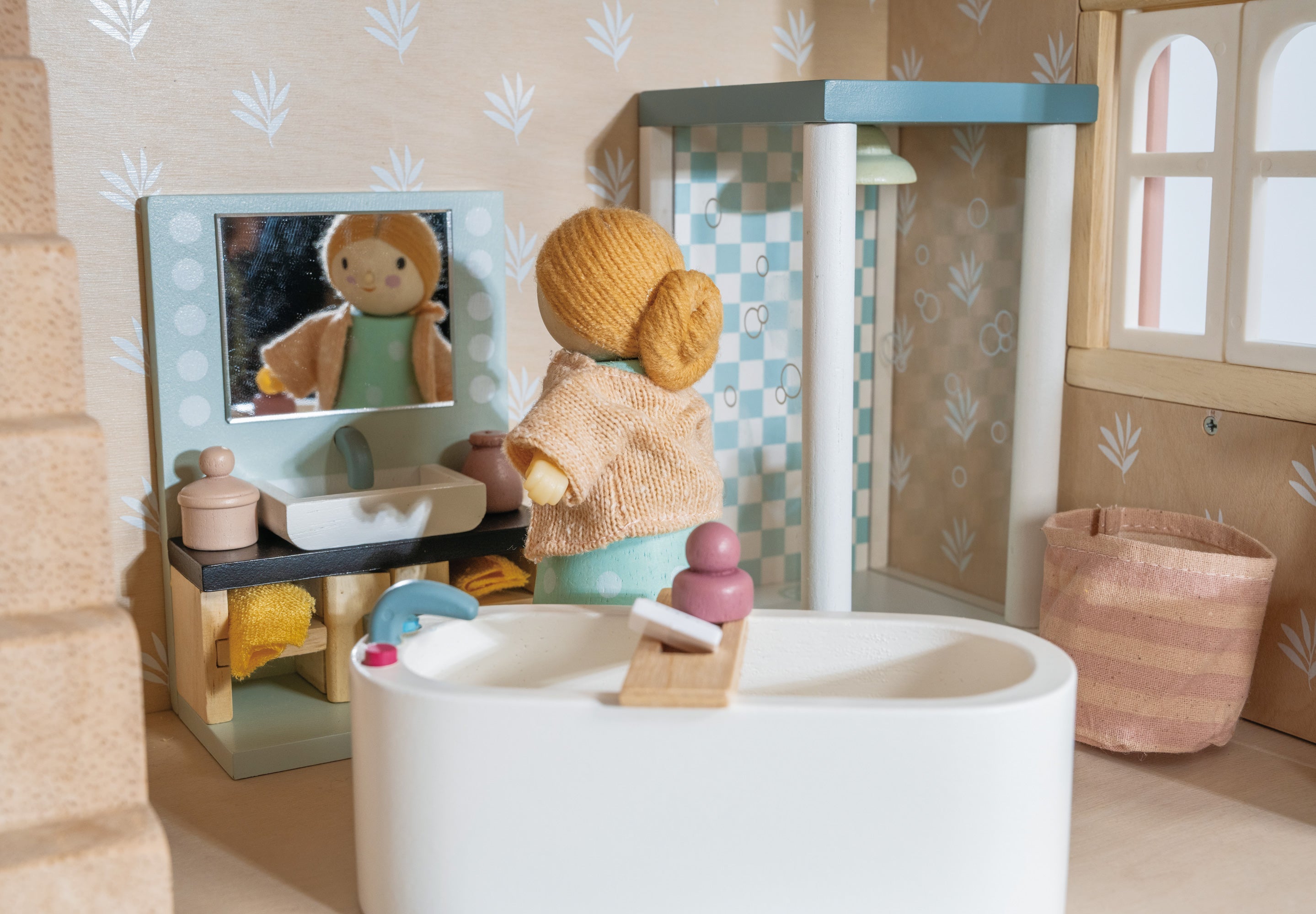 Tender Leaf Dolls House Bathroom Furniture
